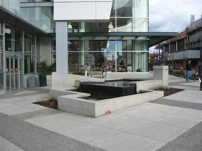 Canadian Tire Water Fountain photo